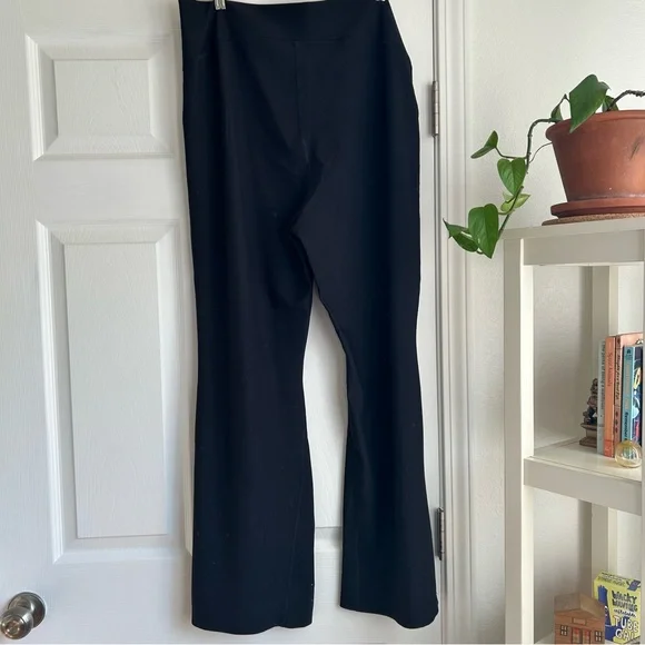 Old Navy extra high rise super flare go dry black leggings size 2x - Picture 5 of 6